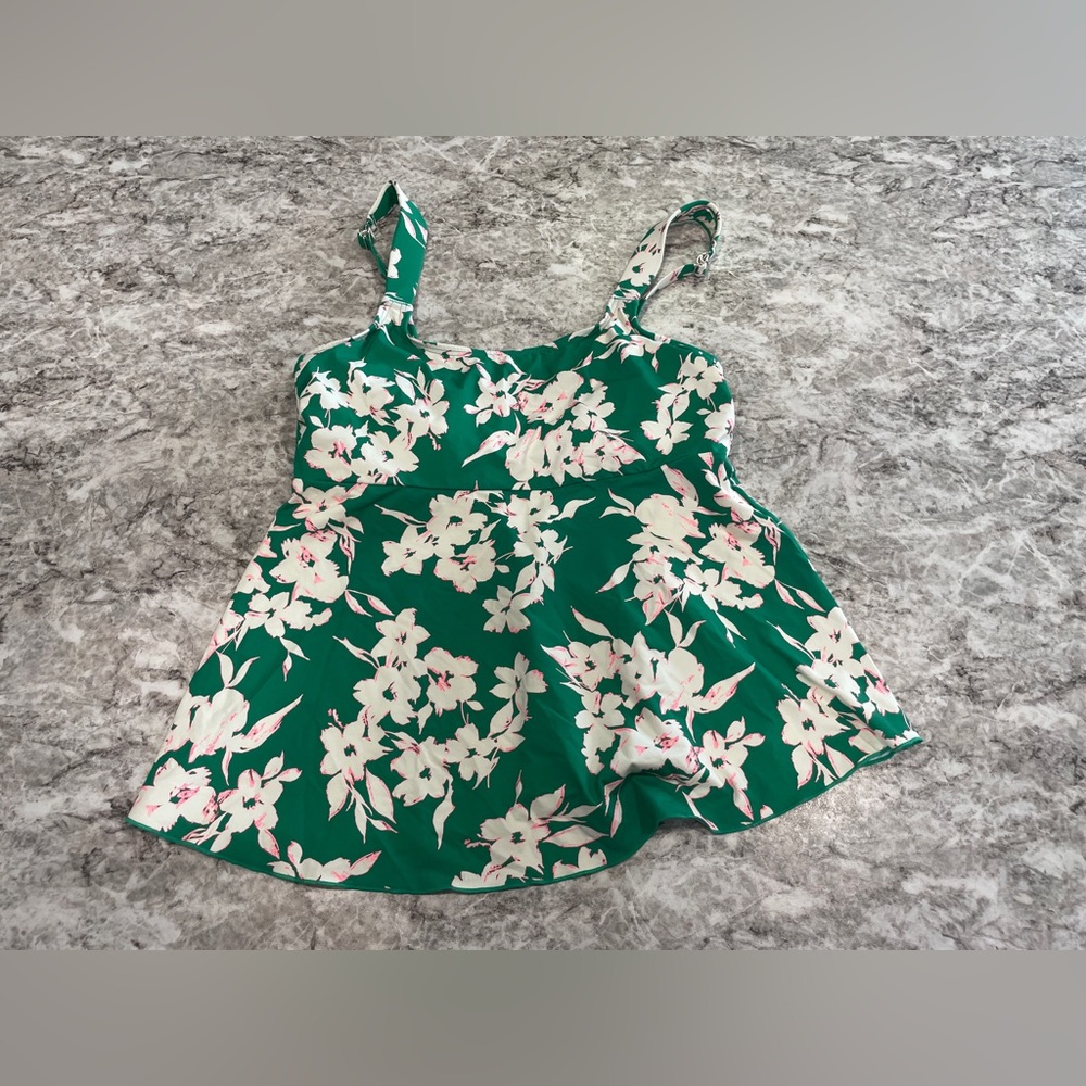 Lands’ End flutter tankini green floral size medium NWT